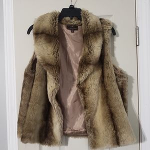 Fenn Wright Manson Faux Fur Vest Sz L